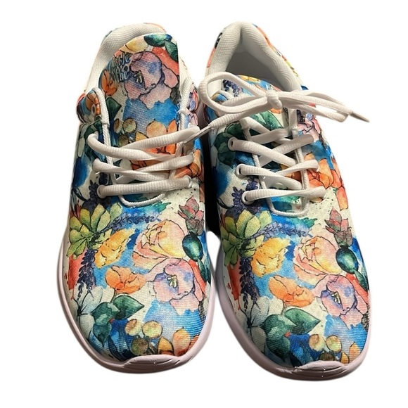 Yes We Vibe White Floral Pattern Sneakers - Picture 6 of 6